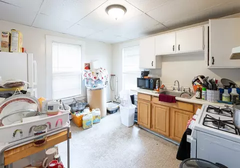 Kitchen - 8 Everett St, Somerville, MA 02143 photo 2 of 4