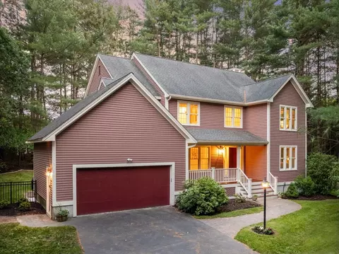 12 Woodbury Dr, Westford, MA 01886