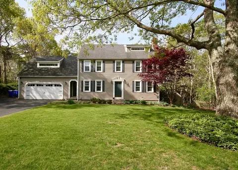 5 Clapp Ln, Bourne, MA 02562