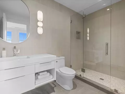 565 E Broadway, Boston, MA 02127 photo 28