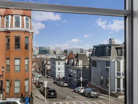 565 E Broadway, Boston, MA 02127 photo 31