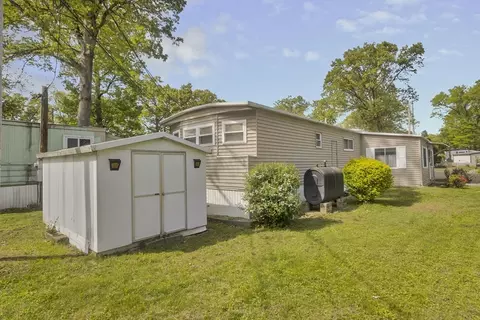 32 Puffin Dr, Chicopee, MA 01020 photo 23