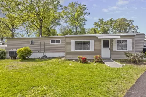 32 Puffin Dr, Chicopee, MA 01020 photo 22