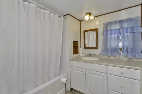 32 Puffin Dr, Chicopee, MA 01020 photo 16