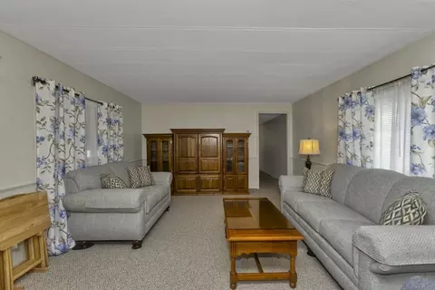 32 Puffin Dr, Chicopee, MA 01020 photo 10