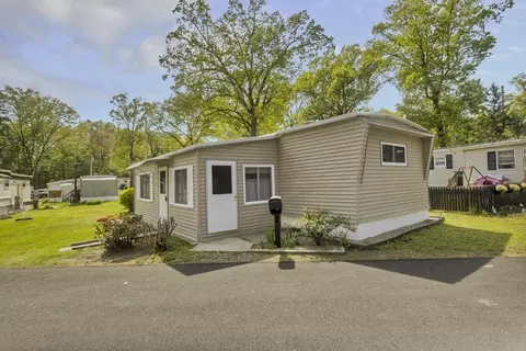 32 Puffin Dr, Chicopee, MA 01020 photo 25