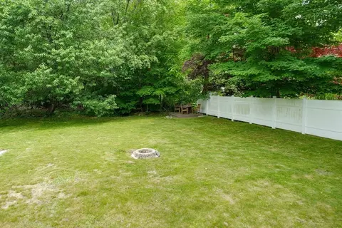 2 2 Ledge St # -1, Sutton, MA 01590 photo 11