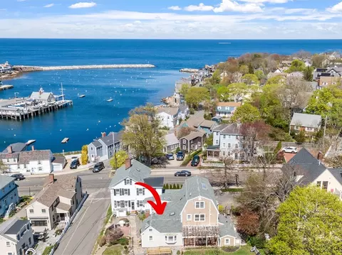 10 Mt Pleasant St #B, Rockport, MA 01966