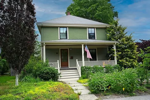 14 Oakland St, Natick, MA 01760
