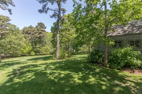 Exterior - 28 Marthas Rd, Edgartown, MA 02539 photo 4 of 8