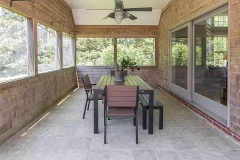 Exterior - 28 Marthas Rd, Edgartown, MA 02539 photo 2 of 8