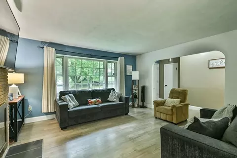 Living - 27 Pine Tree Dr, Worcester, MA 01609 photo 1 of 3