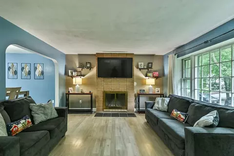 Living - 27 Pine Tree Dr, Worcester, MA 01609 photo 3 of 3