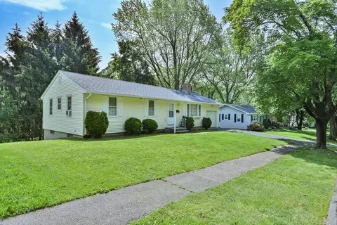 Exterior - 27 Pine Tree Dr, Worcester, MA 01609 photo 2 of 7