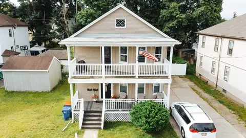 27 Morgan St, Fairhaven, MA 02719