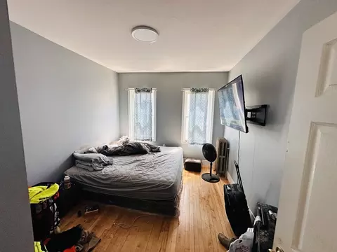 Bedroom - 32 Ames St, Worcester, MA 01604 photo 1 of 2