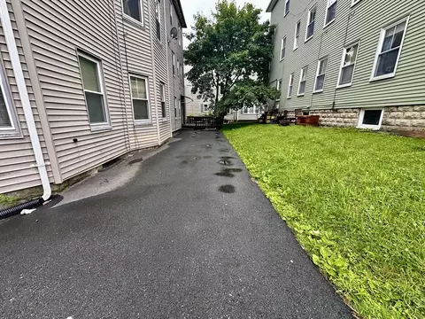 Exterior - 32 Ames St, Worcester, MA 01604 photo 1 of 2