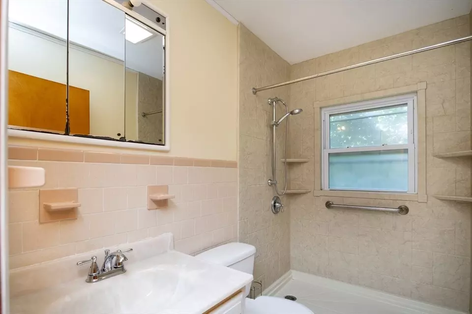 Bath - 49 Farmfield St, Fairhaven, MA 02719 photo 1 of 1