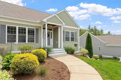 16 Trailside Dr #16, Amherst, NH 03031