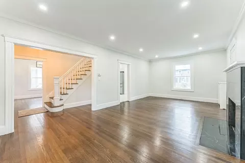 Living - 5 Winthrop Ave, Marblehead, MA 01945 photo 5 of 5