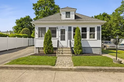 14 Jewel Ave, Attleboro, MA 02703