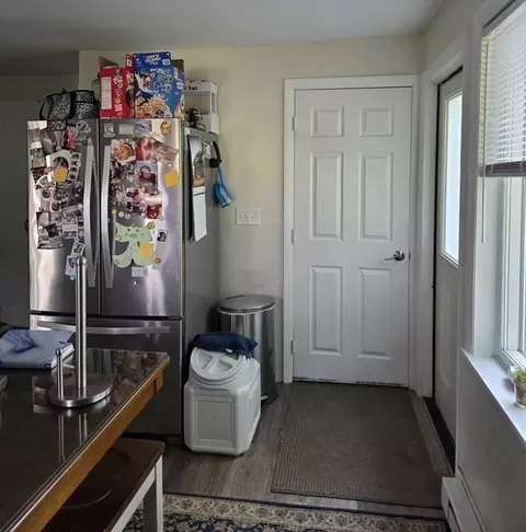 28 Hartley St, Springfield, MA 01104 photo 5