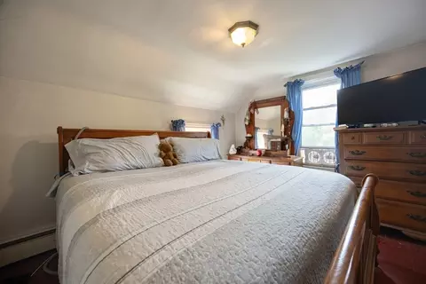 148 Hackett Ave, Attleboro, MA 02703 photo 10