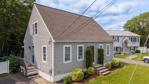 Exterior - 217 Hathaway Commons Rd, Fall River, MA 02720 photo 5 of 6