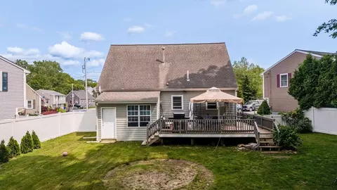 Exterior - 217 Hathaway Commons Rd, Fall River, MA 02720 photo 3 of 6