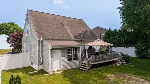 Exterior - 217 Hathaway Commons Rd, Fall River, MA 02720 photo 4 of 6