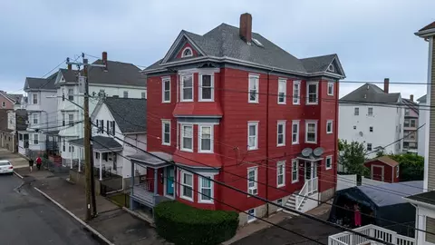 496 Bolton St, New Bedford, MA 02740