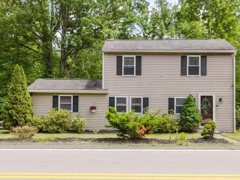 35 West St, Wrentham, MA 02093