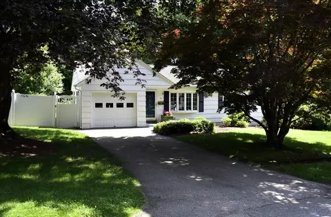 21 Raleigh Rd, Webster, MA 01570 photo 2