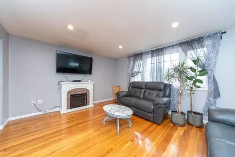 Living - 13 Westgate Rd, Framingham, MA 01701 photo 1 of 3
