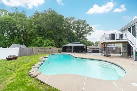 Exterior - 13 Westgate Rd, Framingham, MA 01701 photo 5 of 7