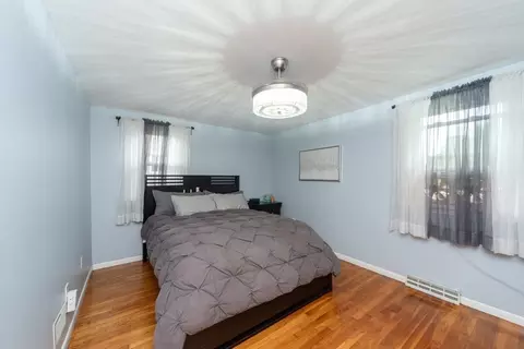 Bedroom - 13 Westgate Rd, Framingham, MA 01701 photo 2 of 3