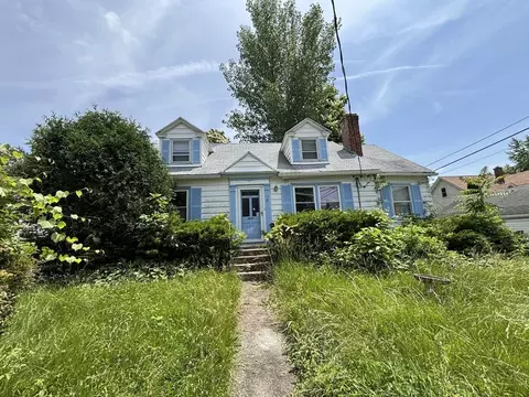 113 Lexington St, Springfield, MA 01107