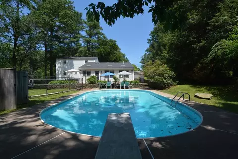 13 N Grove St, Foxboro, MA 02035