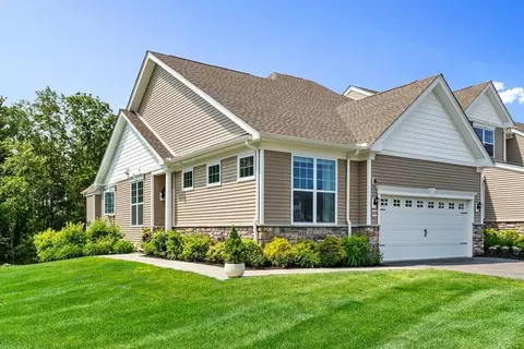 109 Phoebe St #109, Methuen, MA 01844