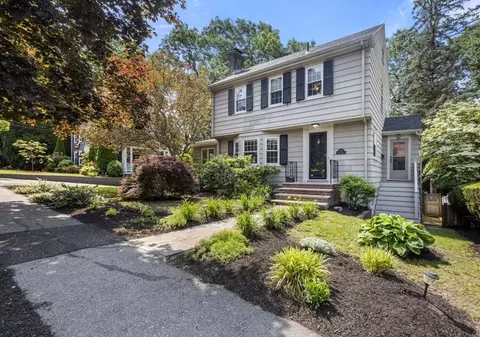 30 Myopia Rd, Quincy, MA 02170