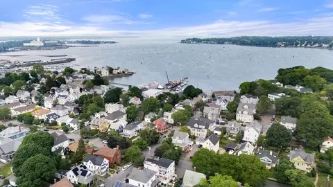 35 Ocean Ave #3, Salem, MA 01970