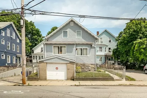 1244 Globe St, Fall River, MA 02724