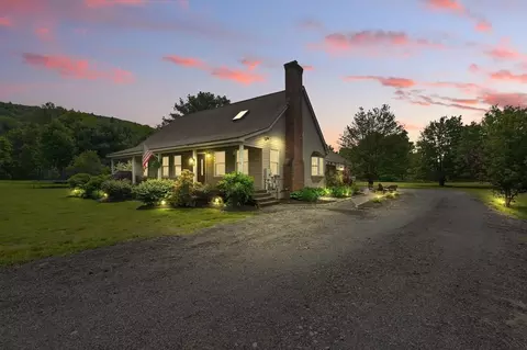 7 Jackson Hill Rd, Leverett, MA 01054