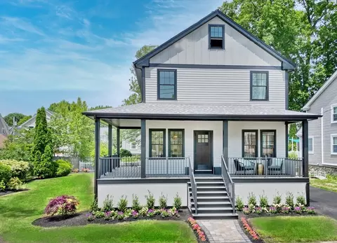 46 Pearl St, Melrose, MA 02176