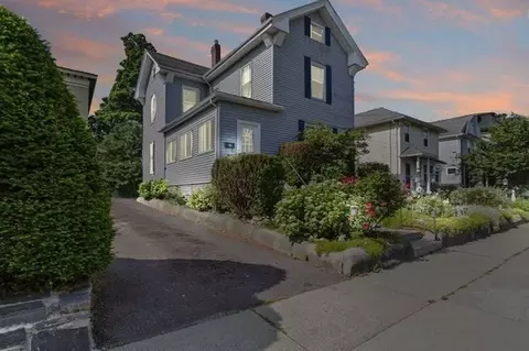 14 Pearl St, Medford, MA 02155