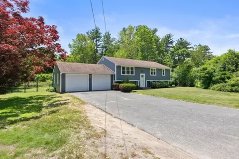 65 Plain St, Pembroke, MA 02359