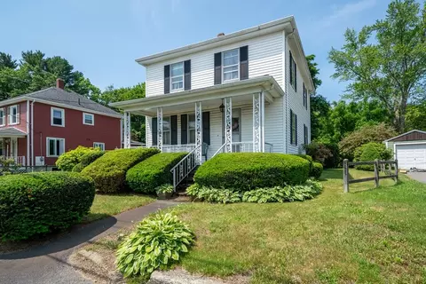79 Liberty St, Taunton, MA 02718