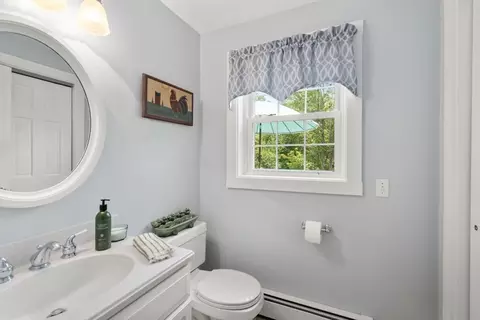 Bath - 5 Brigham Rd, Paxton, MA 01612 photo 1 of 3