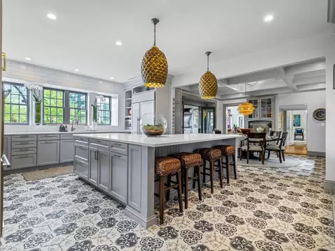 90 Burr Dr, Needham, MA 02492 photo 4
