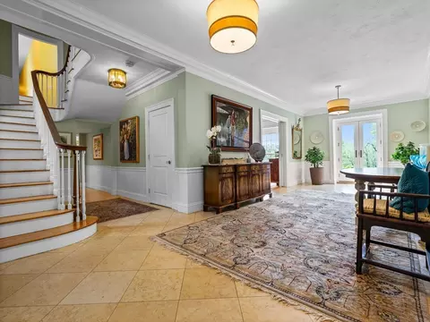 90 Burr Dr, Needham, MA 02492 photo 3